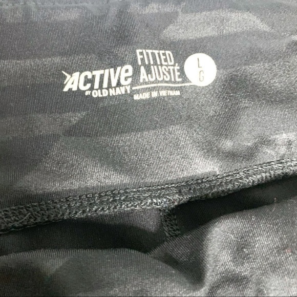 OLD Navy Activewear Capri Leggings - Picture 2 of 4